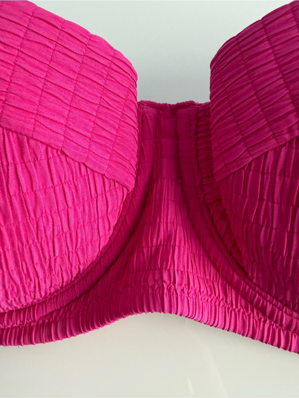 DKNY Women's Pink Textured Molded Balconette Bikini Top Size Large - Picture 3 of 9